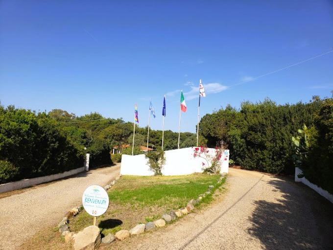 Happy Camp Mobile Homes In Camping Village Baia Paradiso Badesi Exterior photo